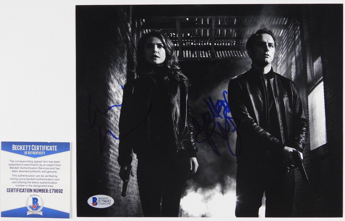 The Americans Keri Russell Mathew Rhys Autograph Beckett 8 x 10 Signed Photo