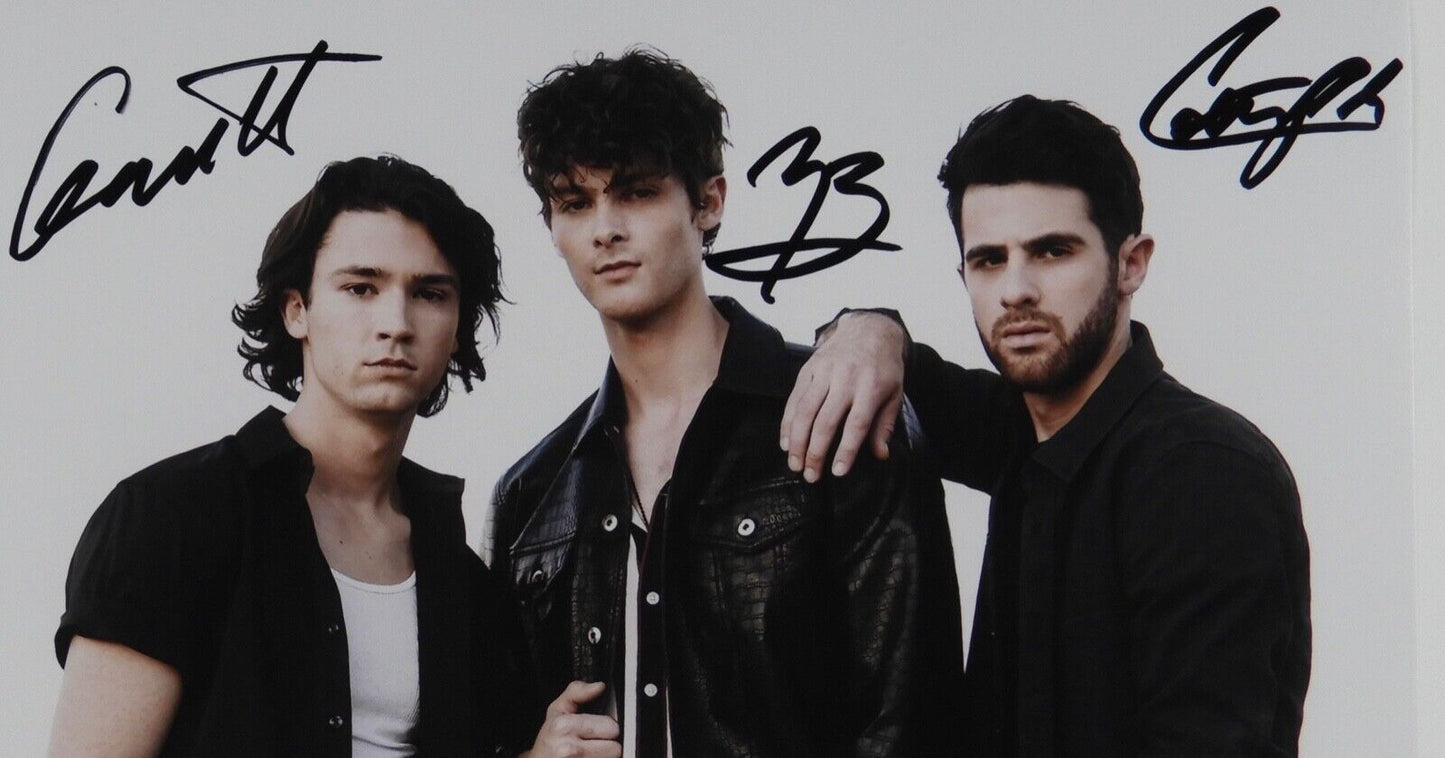 Restless Road JSA Signed Autograph 8 x 10 Photo Country Music Star