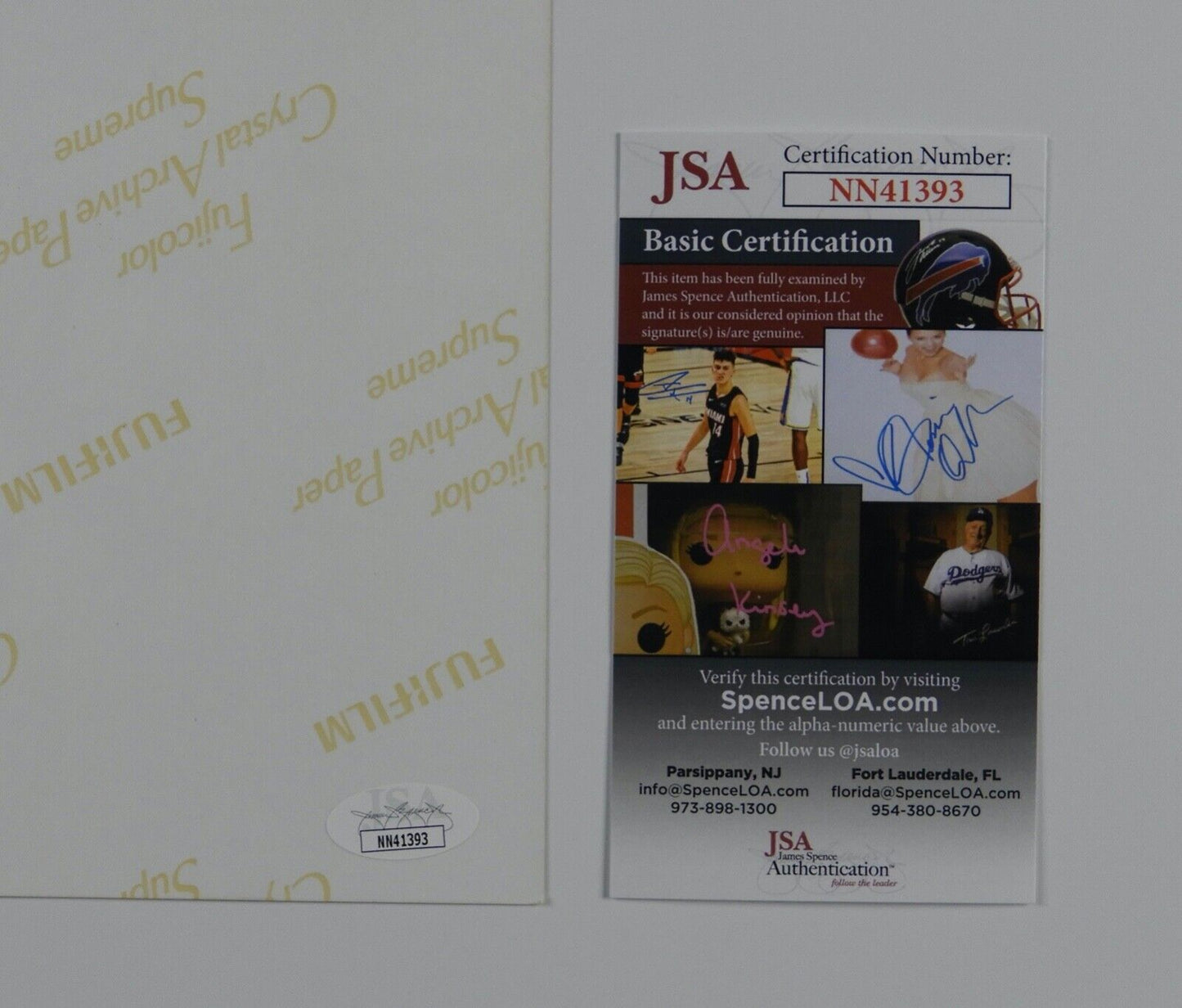 Penelope Cruz JSA Autograph Signed 8 x 10 Photo