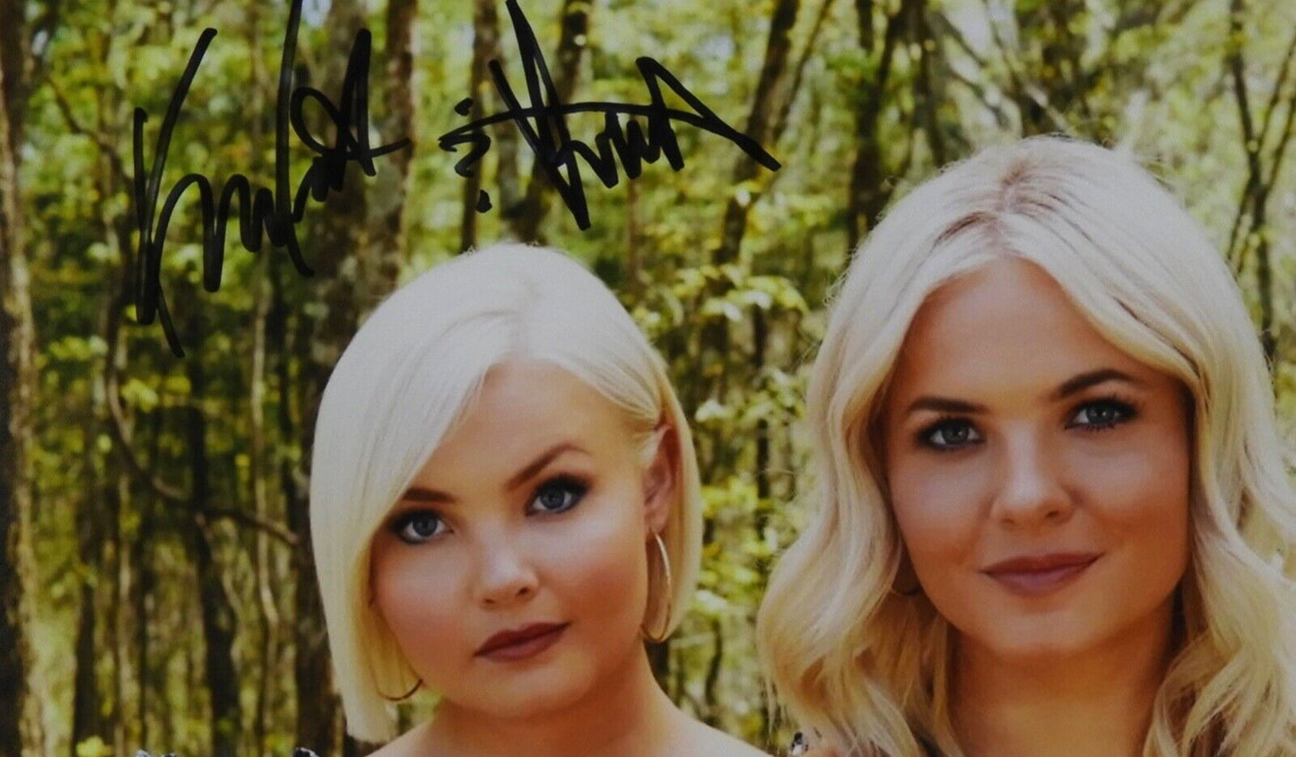 Tigirlily Gold JSA Signed Autograph 8 x 10 Photo Country Music Star