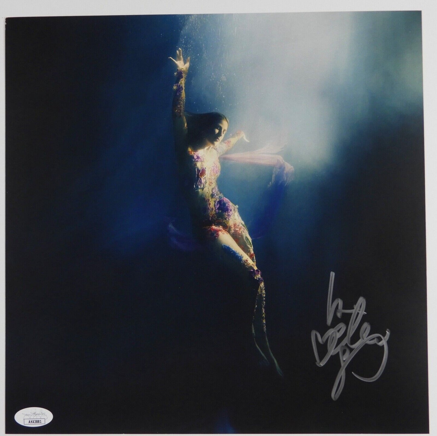 Ellie Goulding  JSA Signed Autograph Album Record Insert Higher Than Heaven