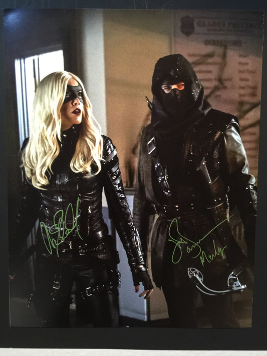 Katie Cassidy John Barrowman Arrow TV Signed Autogragh JSA COA 11 x 14 photo