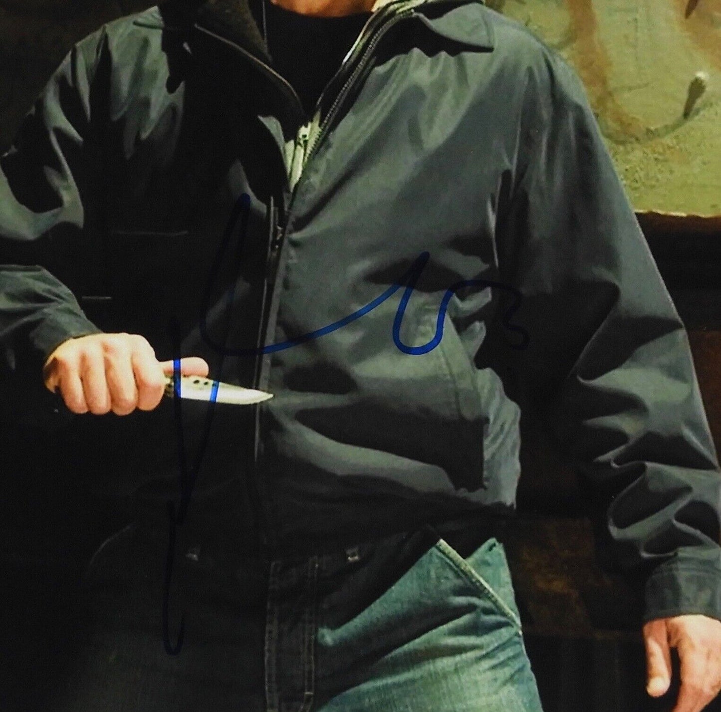Matt Damon JSA Autograph Signed Photo 11 x 14