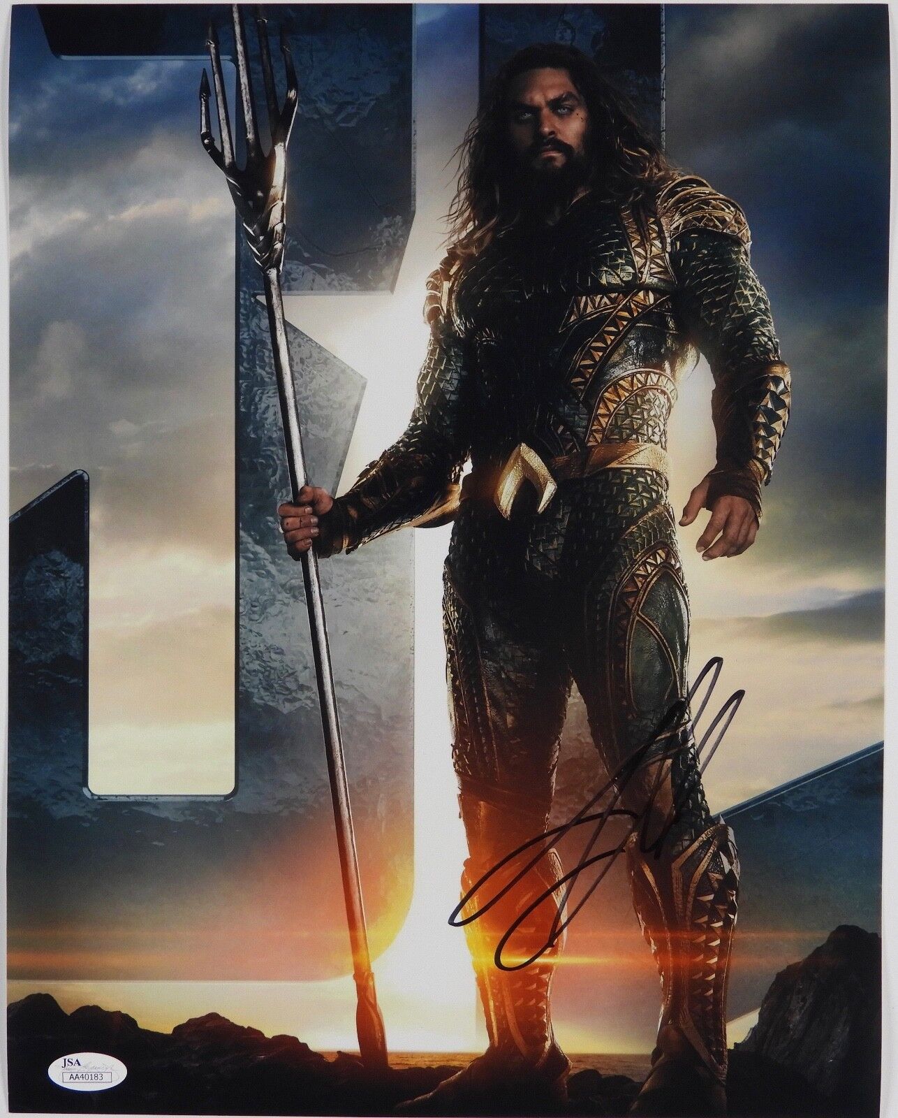 Aquaman Jason Momoa Autograph JSA 11 x 14 Signed Photo