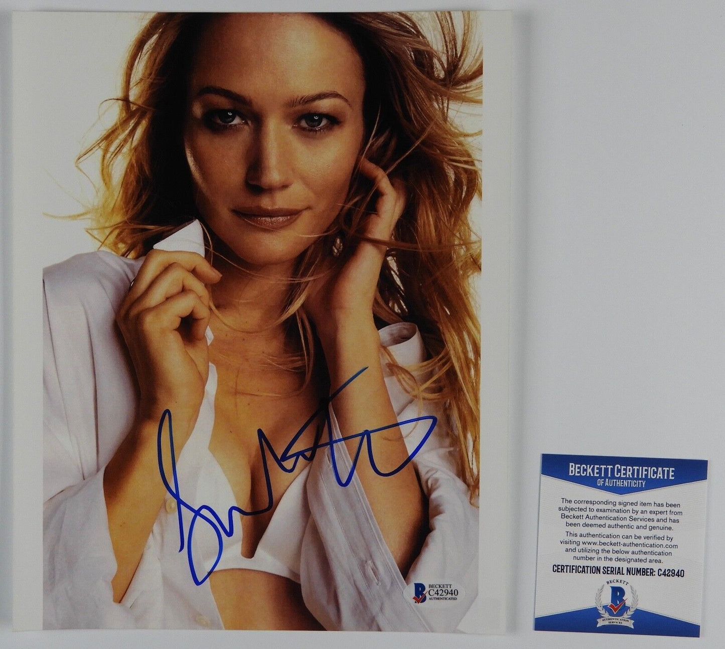 Sarah Wynter signed autograph photo 8 x 10 BAS COA Beckett