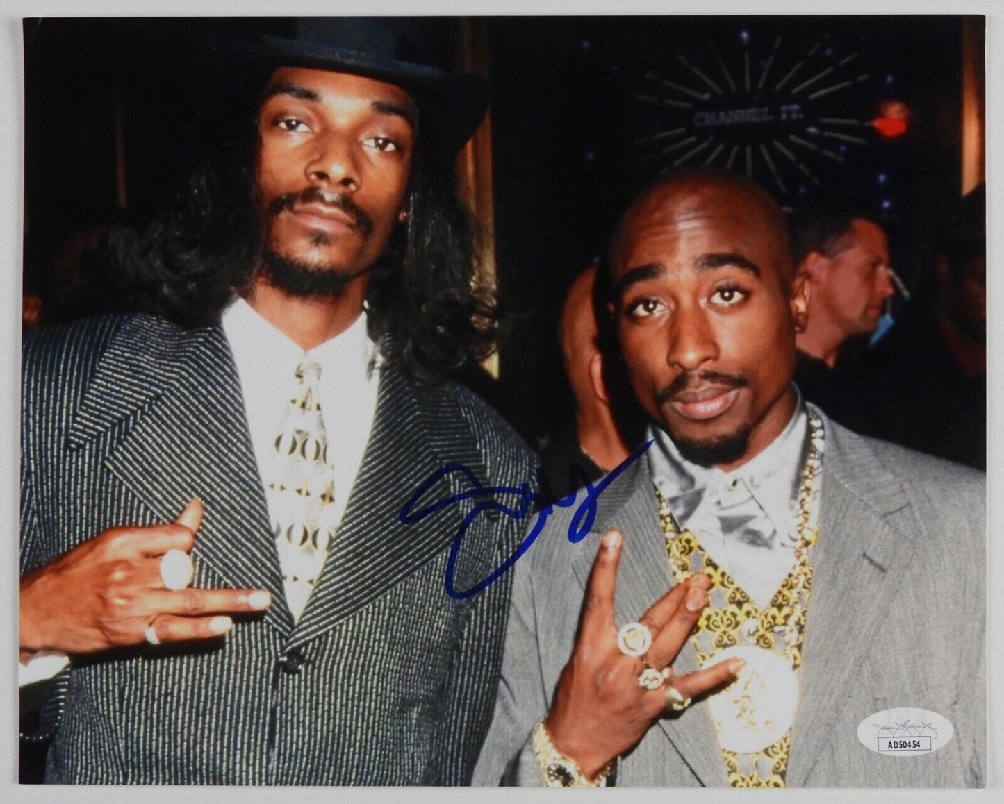 Snoop Dogg JSA Autograph Signed 8 x 10 Photo