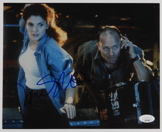 Mary Elizabeth Mastrantonio JSA Signed Autograph Photo 8 x 10 The Abyss