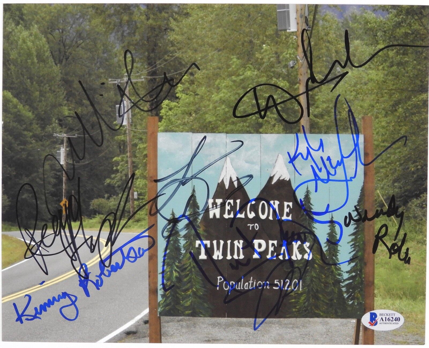 Twin Peaks Cast Autograph Signed Photo Beckett 8 x 10 Kyle MacLachlan Laura Dern
