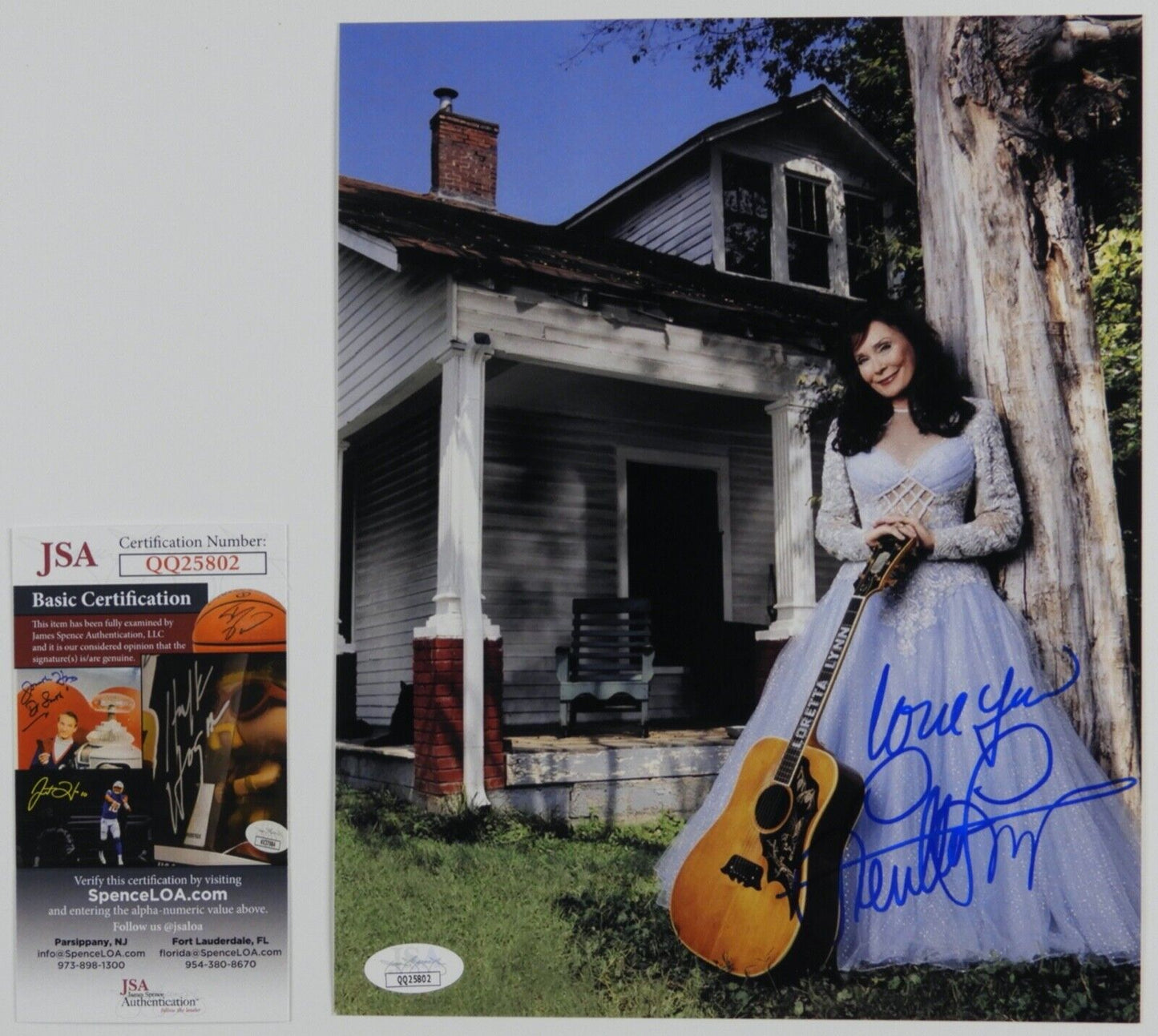 Loretta Lynn JSA signed autograph photo 8 x 10