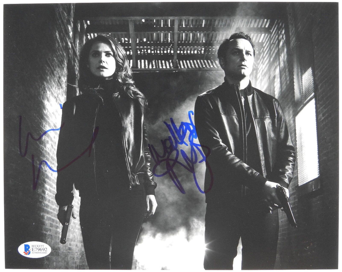 The Americans Keri Russell Mathew Rhys Autograph Beckett 8 x 10 Signed Photo