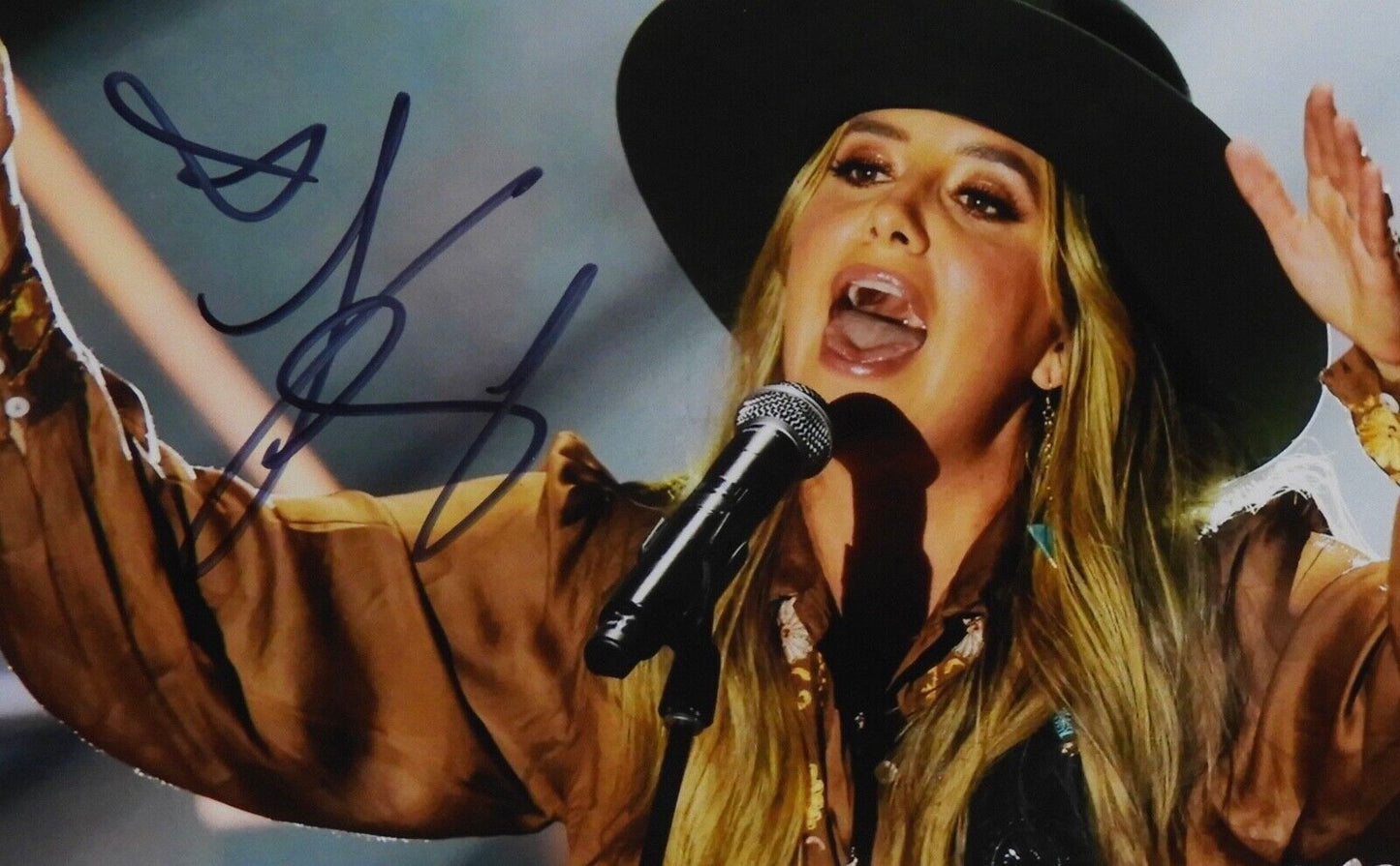 Lainey Wilson JSA Signed Autograph 8 x 10 Photo Country Music Star