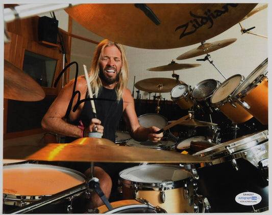 Taylor Hawkins Autograph Signed Foo Fighters 8 x 10 photo ACOA