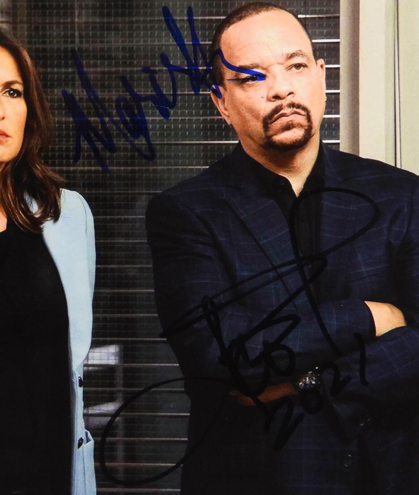 Mariska Hargitay Ice T Law And Order SVU Signed JSA Autograph Photo 8 x 10