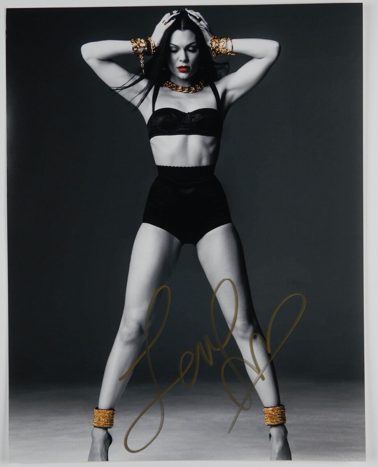 Jessie J JSA 11x14 Autograph Signed Photo