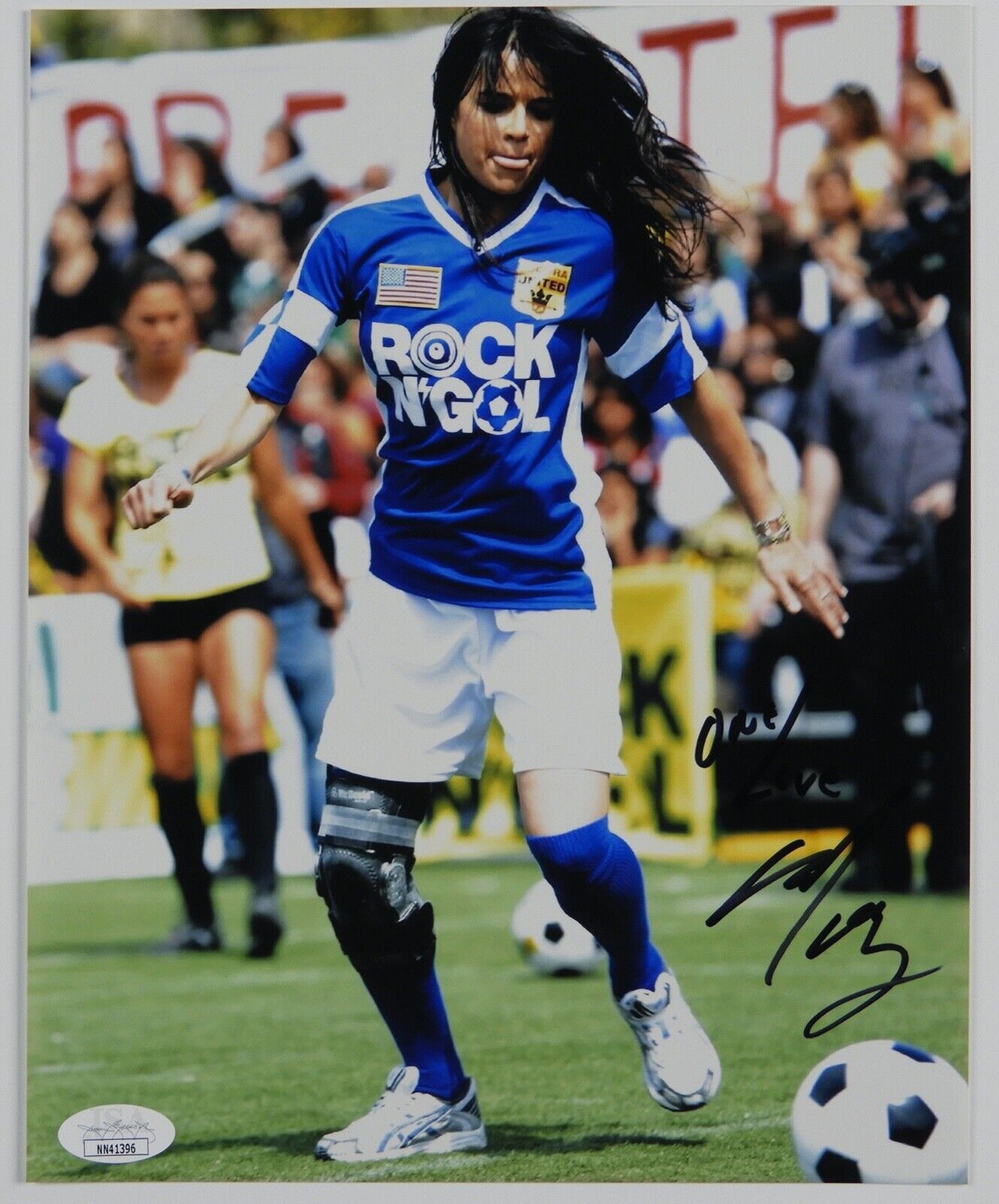 Michelle Rodriguez JSA Autograph Signed 8 x 10 Photo