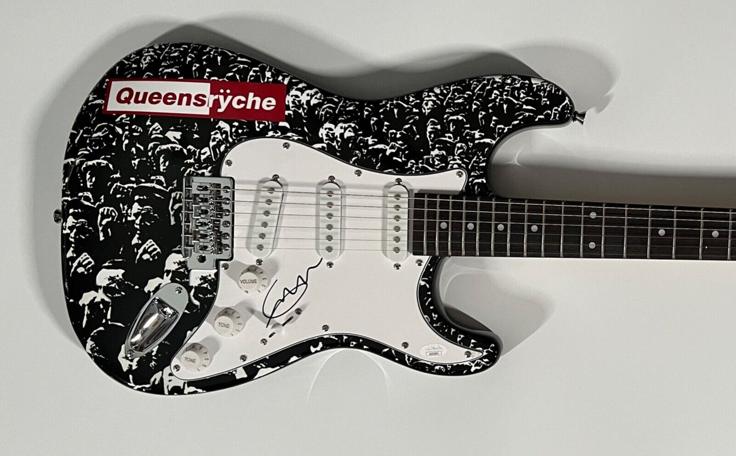 Queensryche Geoff Tate JSA Autograph Signed Guitar Stratocaster